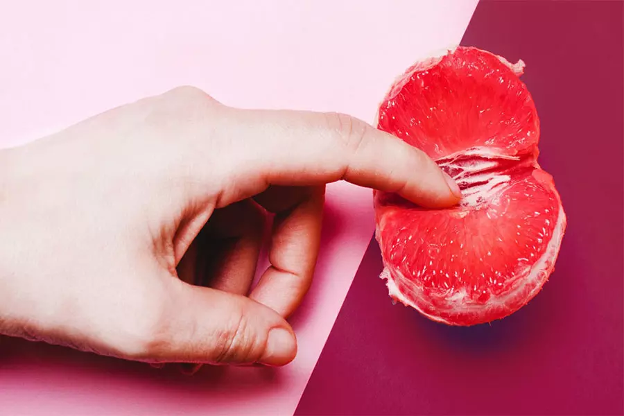 ماساژ كليتوريس و سایر روش های تحریک خروسک زن را بشناسیم ماساژ كليتوريس چگونه است ؟